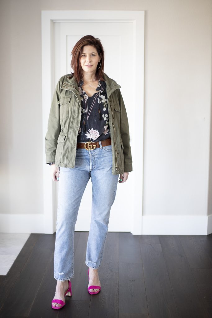 How to Wear a Utility Jacket - 8 Utility Jacket Outfits - Straight A Style