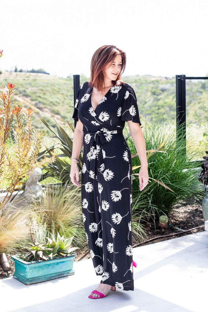 #hobbs #jumpsuit #springstyle #summerstyle #floraljumpsuit #summeroutfit #springoutfit #partyoutfit