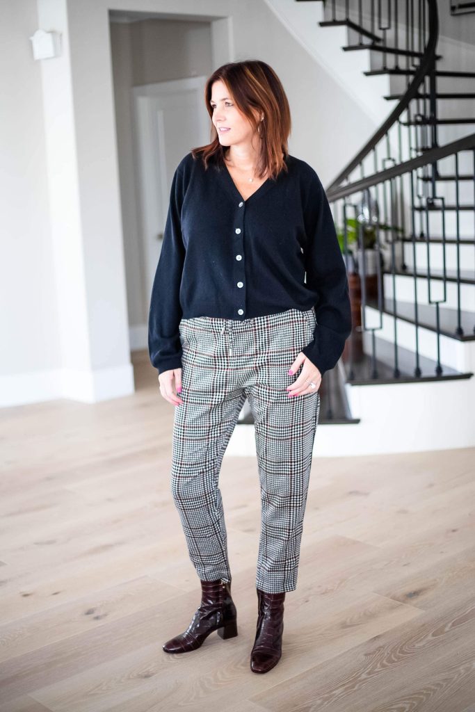 The Comeback of Plaid Trousers this summer season. Plaids all the way. | Plaid  pants outfit, Pants outfit men, Red plaid pants
